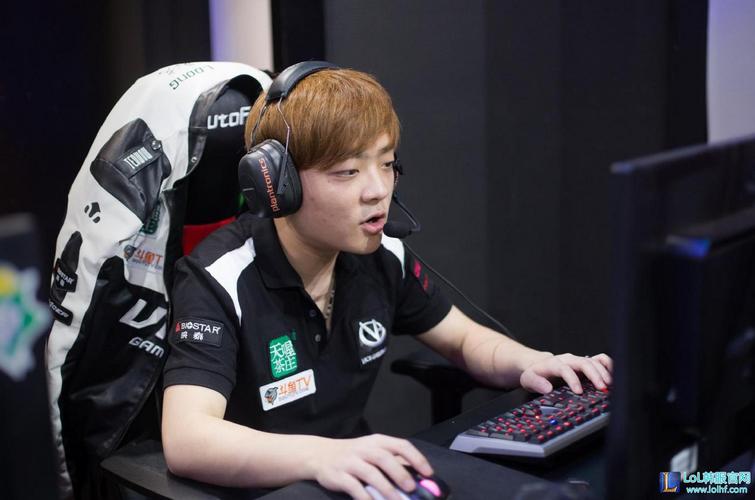 全球细节拉满！国外玩家用黏土制作《绝地求生》角色和道具