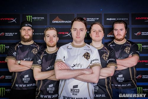 Falcons 正式签约 kyousuke