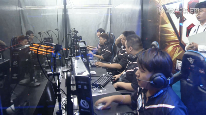 英文流采访Mark：我们是要争前四的，所以赛前就想着2：0拿下对面