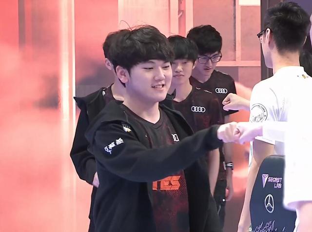 LEC赛果：四杀超神大虫子奇招啃下关键局 G2轻取KC进决赛